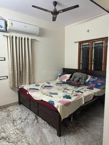 Bedroom Image of 900 Sq.ft 2 BHK Builder Floor for rent in Velachery Chennai for Rs. 40000