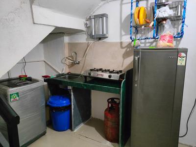 Kitchen Image of Royal PG in Bandra East, Mumbai