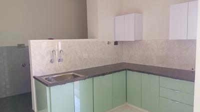 Kitchen Image of 900 Sq.ft 2 BHK Apartment / Flat for rent in Shekhar Shehnai Residency, L I G Colony Indore for Rs. 26000