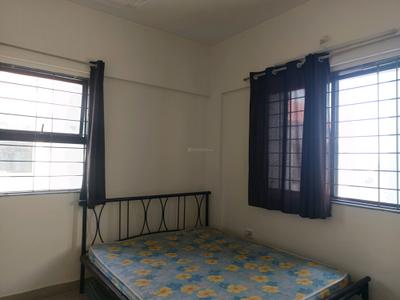 Bedroom Image of 1000 Sq.ft 2 BHK Apartment / Flat for rent in Magarpatta Iris, Magarpatta City Pune for Rs. 35000