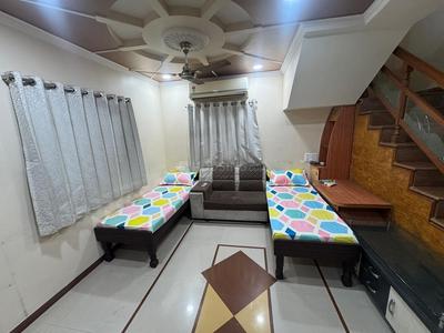 Bedroom Image of Rajiv pg in Karelibagh, Vadodara