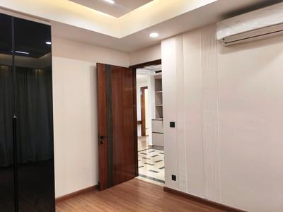 Bedroom Image of 2430 Sq.ft 4 BHK Builder Floor for sale in Emaar Emerald Floors, Sector 65 Gurgaon for Rs. 36000000