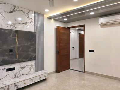 Bedroom Image of 2500 Sq.ft 4 BHK Builder Floor for sale in Paramount Luxury Golf Course Extension, Sector 57 Gurgaon for Rs. 32500000