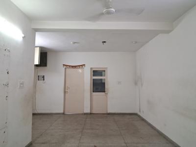 Living Room Image of 1100 Sq.ft 2 BHK Apartment / Flat for sale in Paschim Vihar New Delhi for Rs. 20000000