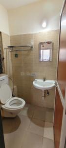Bathroom Image of 585 Sq.ft 1 BHK Apartment / Flat for rent in DB Ozone, Dahisar East Mumbai for Rs. 20000
