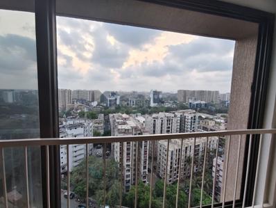 Balcony Image of 1185 Sq.ft 2 BHK Apartment / Flat for rent in Monte South, Byculla Mumbai for Rs. 130000