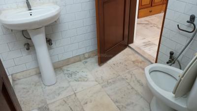 Image of 1800 Sq.ft 3 BHK Builder Floor for rent in East Of Kailash, New Delhi for Rs. 50000