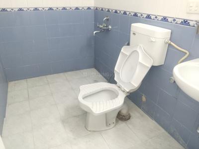 Bathroom Image of 1450 Sq.ft 3 BHK Apartment / Flat for rent in Naiknavare Sylvan Heights, Aundh Pune for Rs. 50000