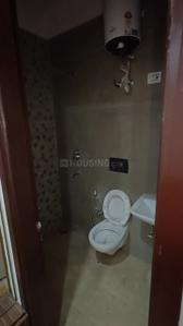 Bathroom Image of 1200 Sq.ft 3 BHK Builder Floor for rent in Hari Nagar New Delhi for Rs. 27500