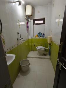 Bathroom Image of 1000 Sq.ft 2.5 BHK Independent House for rent in Makadwali Ajmer for Rs. 15000