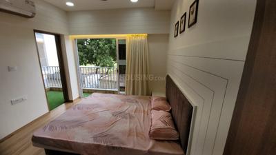 Bedroom Image of 1500 Sq.ft 3 BHK Apartment / Flat for rent in Fatehgunj Vadodara for Rs. 20000