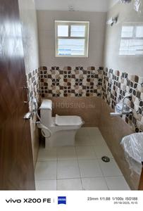 Bathroom Image of 1000 Sq.ft 1 BHK Builder Floor for rent in Hennur Bengaluru for Rs. 18000