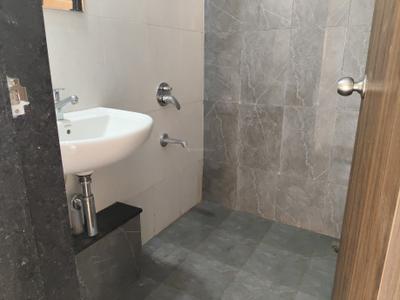 Bathroom Image of 559 Sq.ft 1 BHK Apartment / Flat for rent in Shapoorji Pallonji Joyville Hadapsar Annexe, Shewalewadi Pune for Rs. 21000