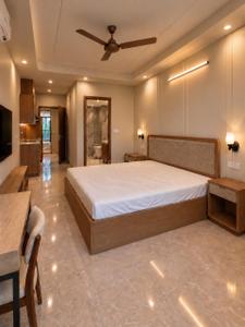 1 RK Independent Builder Floor