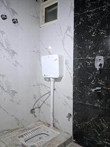 Common Bathroom Image of 850 Sq.ft 2 BHK Apartment / Flat for sale in Hark Sai Apartment, Sector 89 Noida for Rs. 3200000