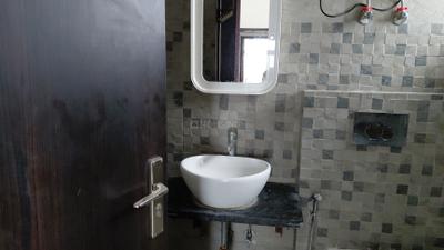 Image of 1600 Sq.ft 3 BHK Apartment / Flat for rent in Arsha Sumangalam, Vrindavan Yojana, Lucknow for Rs. 34500