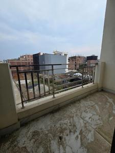 Balcony Image of 613 Sq.ft 2 BHK Apartment / Flat for rent in Sector 73 Noida for Rs. 15000