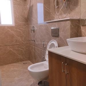 Bathroom Image of 600 Sq.ft 1 BHK Builder Floor for rent in Sector 43 Gurgaon for Rs. 42000
