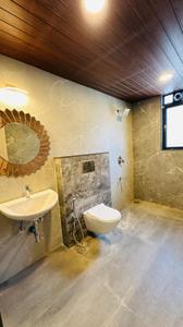 Bathroom Image of 4500 Sq.ft 4 BHK Independent House for sale in Tungarli Lonavala for Rs. 38000000