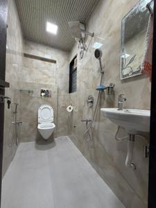 Image of 800 Sq.ft 2 BHK Apartment / Flat for sale in Kurla West, Mumbai for Rs. 18000000
