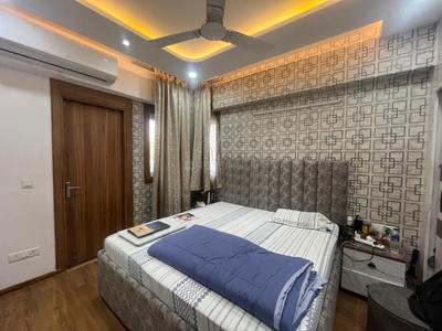 Bedroom Image of 2600 Sq.ft 4 BHK Apartment / Flat for rent in Experion Capital, Gomti Nagar Lucknow for Rs. 110000