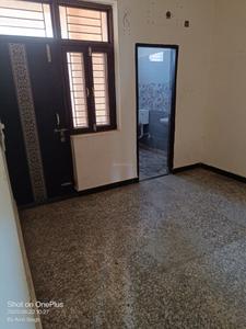 Bedroom Image of 1100 Sq.ft 2 BHK Builder Floor for rent in Madiyava Lucknow for Rs. 11000