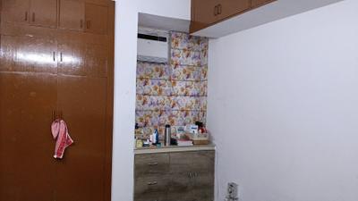 Bedroom Image of 750 Sq.ft 2 BHK Apartment / Flat for rent in CGHS Rail Vihar, Sector 15 Gurgaon for Rs. 35000