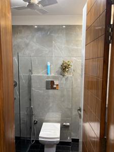 Image of 1650 Sq.ft 3 BHK Builder Floor for sale in Mansarover Garden, New Delhi for Rs. 42000000