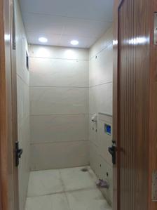 Common Bathroom Image of 1150 Sq.ft 3 BHK Apartment / Flat for sale in The Crest By Goyal Builders, Dhul Siras New Delhi for Rs. 12500000