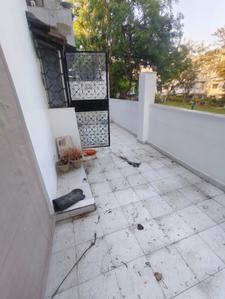 Balcony Image of 1100 Sq.ft 2 BHK Apartment / Flat for rent in DDA RWA Munirka DDA Flats, Vasant Vihar New Delhi for Rs. 50000