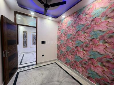 Bedroom Image of 650 Sq.ft 2 BHK Builder Floor for sale in Govindpuri New Delhi for Rs. 5000000