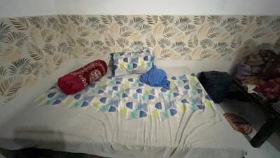 Bedroom Image of 1000 Sq.ft 2 BHK Builder Floor for rent in Lohamandi Agra for Rs. 5500