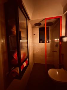 Bathroom Image of 593 Sq.ft 1 RK Apartment / Flat for sale in Candolim Goa for Rs. 13000000