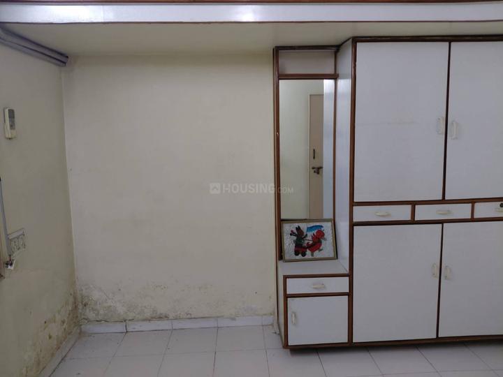 near lg corner Main Image 1