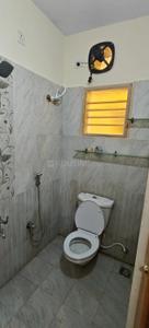 Bathroom Image of 880 Sq.ft 2 BHK Apartment / Flat for rent in Kolapakkam Chennai for Rs. 27000