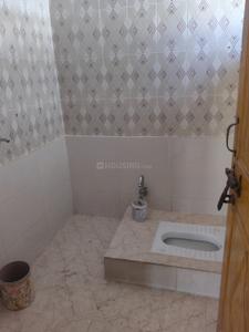 Bathroom Image of 600 Sq.ft 2 BHK Builder Floor for rent in Mothrowala Dehradun for Rs. 8500