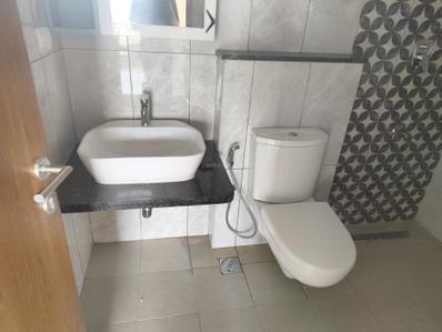 Bathroom Image of 664 Sq.ft 1 BHK Apartment / Flat for rent in Eden Park At The Prestige City, Sarjapur Bengaluru for Rs. 30000