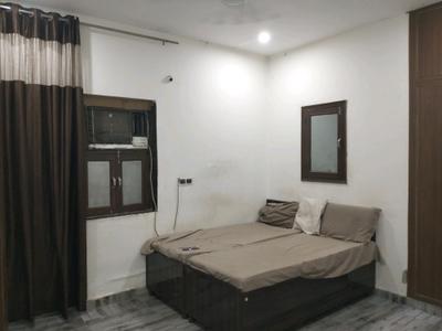 Bedroom Image of 540 Sq.ft 2 BHK Builder Floor for rent in Patparganj New Delhi for Rs. 35000