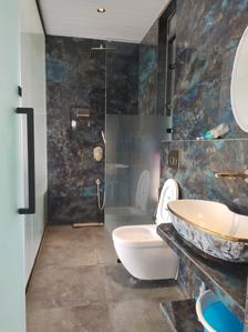 Bedroom Two Image of 4000 Sq.ft 5 BHK Apartment / Flat for rent in Santacruz West Mumbai for Rs. 600000