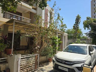 4 BHK Independent House