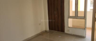 Bedroom Image of 890 Sq.ft 2 BHK Apartment / Flat for rent in Supertech Ecociti, Sector 137 Noida for Rs. 26000