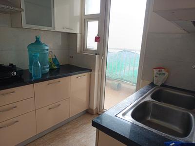 Kitchen Image of 1976 Sq.ft 3 BHK Apartment / Flat for rent in Shree Vardhman Victoria, Sector 70 Gurgaon for Rs. 42000