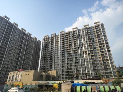 Image of 1900 Sq.ft 4 BHK Apartment / Flat for sale in Dosti Greenscapes Phase 3, Hadapsar, Pune for Rs. 18100000