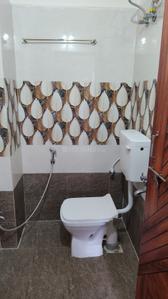 Kubera Rentals Bathroom 1