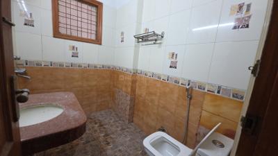 Image of 3600 Sq.ft 4 BHK Builder Floor for sale in Freedom Fighters Enclave, New Delhi for Rs. 27000000