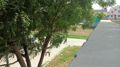 Image of 1950 Sq.ft 2.5 BHK Builder Floor for rent in Wave City, Ghaziabad for Rs. 20000