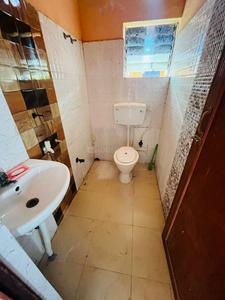 Bathroom Image of 780 Sq.ft 2 BHK Apartment / Flat for sale in Tollygunge Kolkata for Rs. 2200000