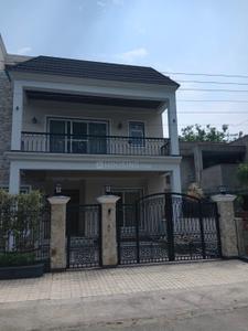 6 BHK Independent House