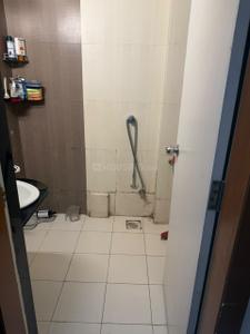Bathroom Image of 1400 Sq.ft 3 BHK Apartment / Flat for rent in Bhujbal Vatushree Pearl, Kothrud Pune for Rs. 60000