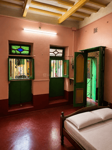 Image of 250 Sq.ft 2 BHK Independent House for rent in Maniktala, Kolkata for Rs. 15000